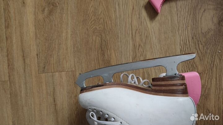 Фигурные коньки jackson elle