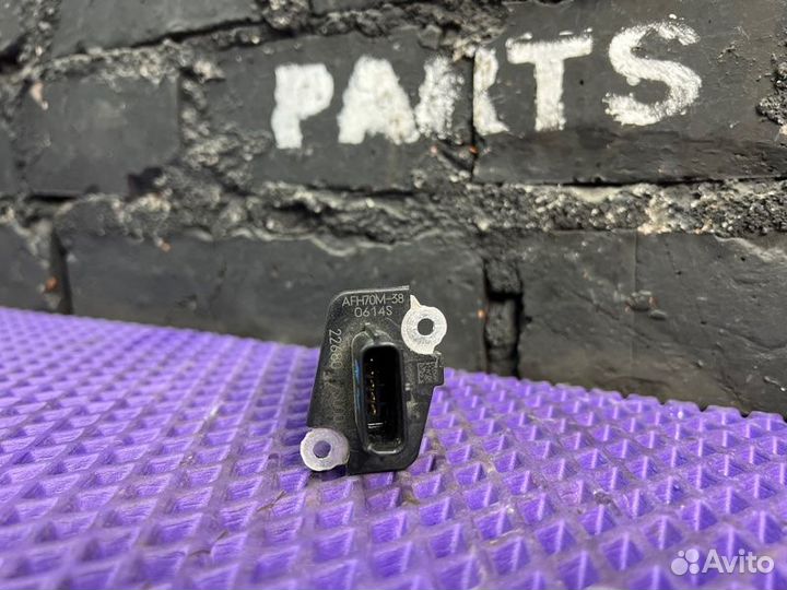 Датчик массового расхода воздуха Nissan X-Trail