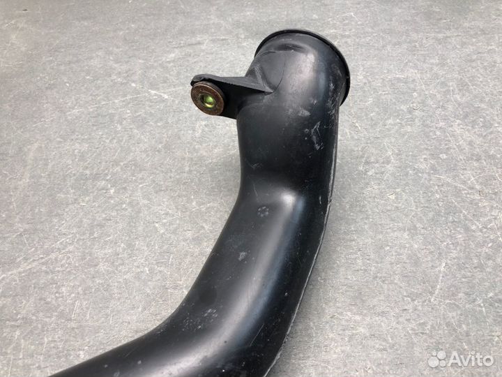 Воздуховод Mazda 323 BA Z5DE 1995