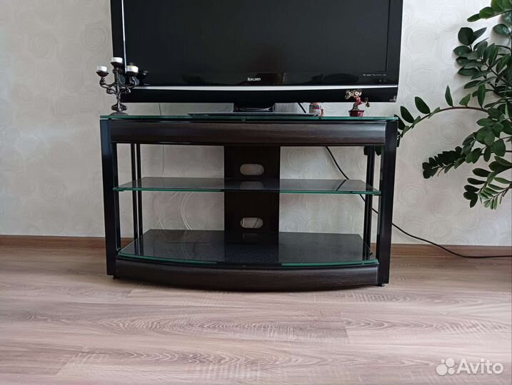 Тумба под телевизор