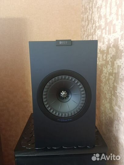 Полочная Акустика Колонки KEF Q350 на стойках