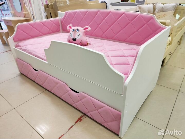 Кровать детская мягкая