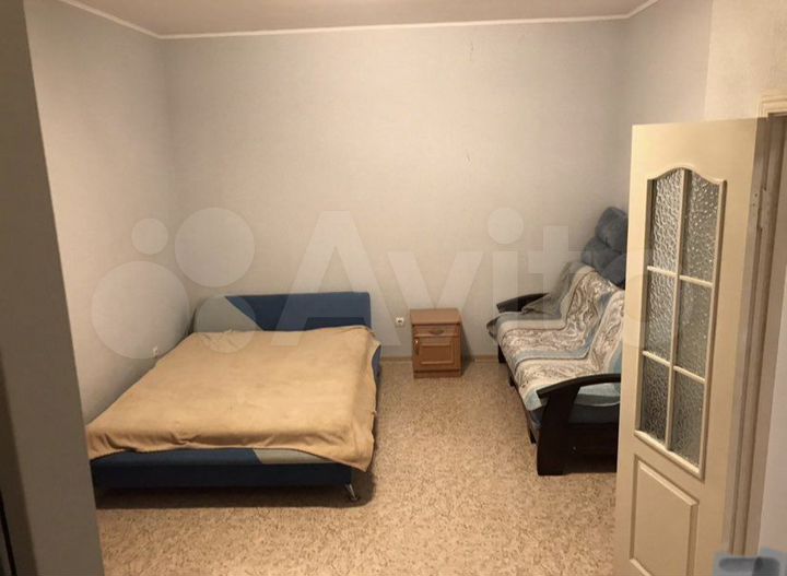 2-к. квартира, 82 м², 1/14 эт.