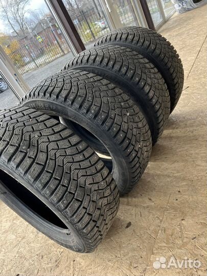Michelin X-Ice North XIN2 235/55 R17 103T