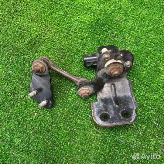 Датчик корректора фар Suzuki Grand Vitara/Escudo