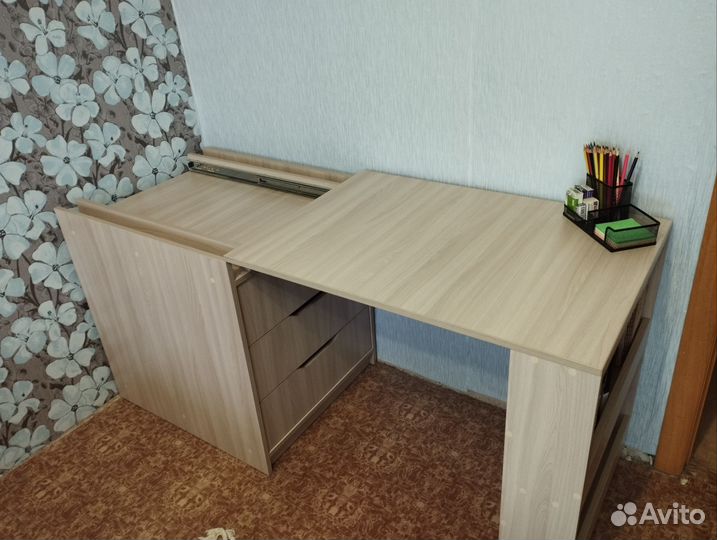 Письменный стол для школьника бу
