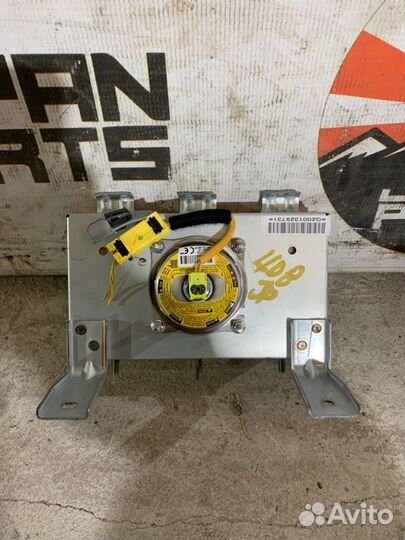 Подушка безопасности пассажирская (в торпедо) Mazd