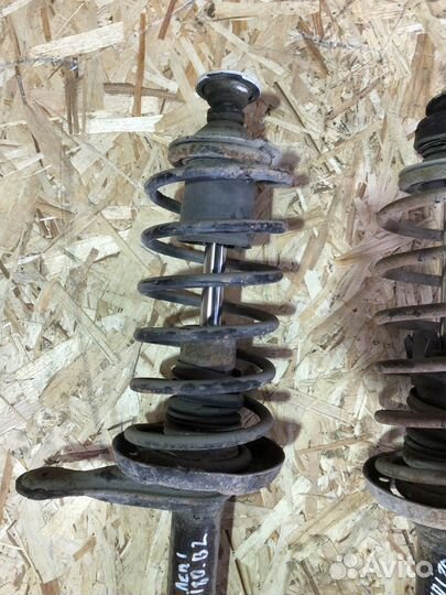 Стойка амортизатора передняя audi 80 B2