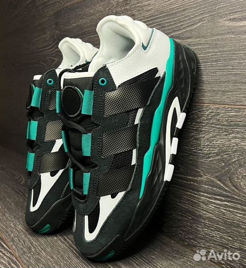 Кроссовки Adidas Niteball