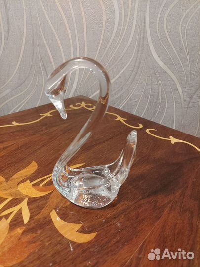 Статуэтка лебедь