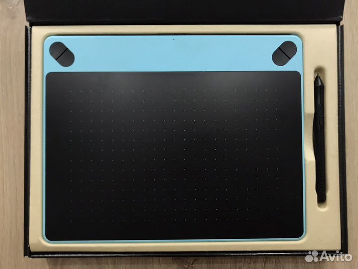 Графический планшет Wacom Intuos Art Medium