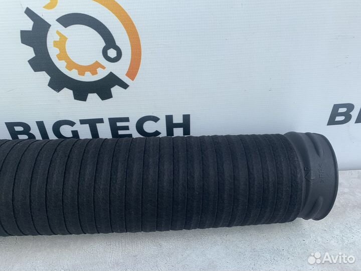 Патрубок воздушного фильтра Mercedes A2720902882