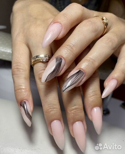 Маникюр / Гель-лак / Наращивание ногтей / Педикюр