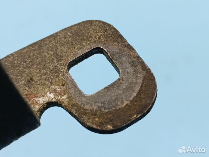 Ответная часть замка багажника для BMW 5 E34