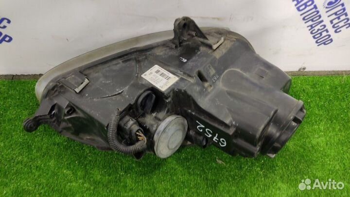 Фара передняя левая Volkswagen Golf 5 хэтчбек 1.6