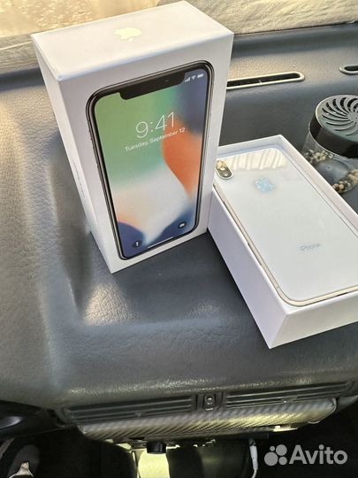 iPhone X, 256 ГБ