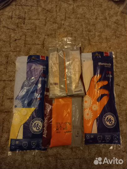 Перчатки в ассортименте