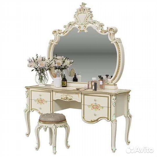 Трельяж туалетные столики с пуфиками