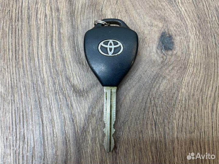 Смарт ключ Toyota Camry ACV40