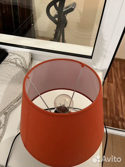 Лампа настольная