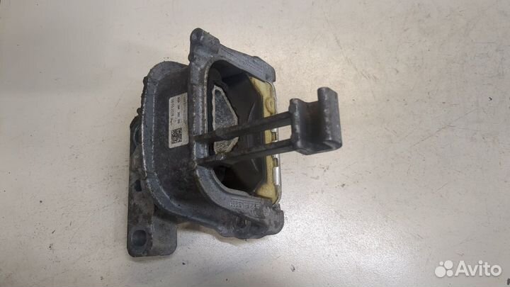 Подушка крепления двигателя Volkswagen Tiguan, 2018