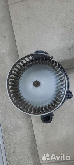 Моторчик отопителя Ford Transit/2015