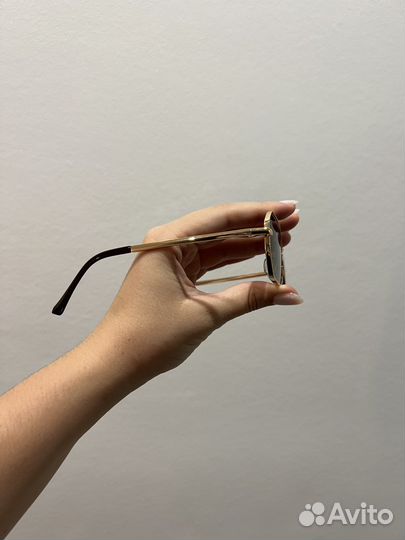 Солнцезащитные очки