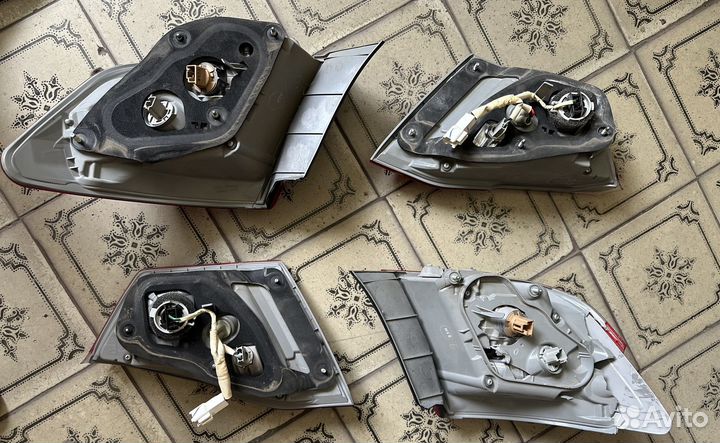 Продам задние фары на Тойота камри V50