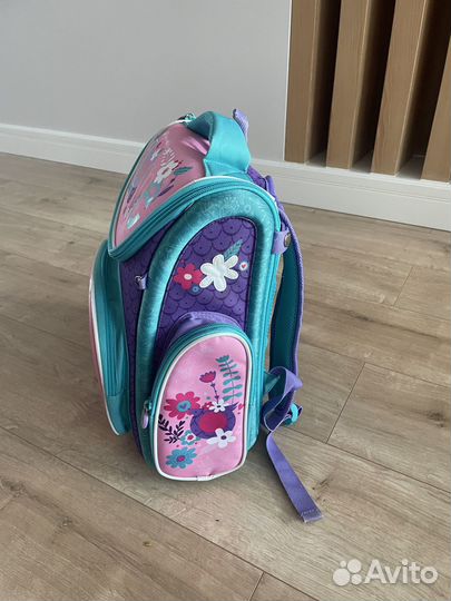 Портфель школьный для девочки