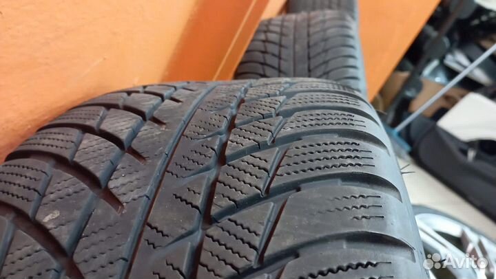 Зимние колеса R18 BMW F40 F44 стиль 556 M