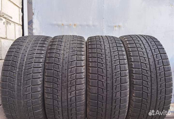 Bridgestone Blizzak Revo2 215/50 R17 99H
