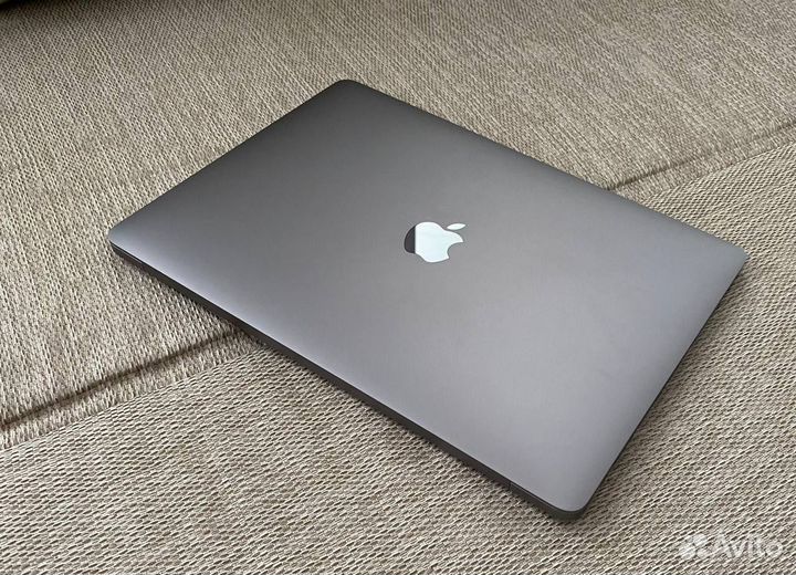 Apple MacBook air 13 m1