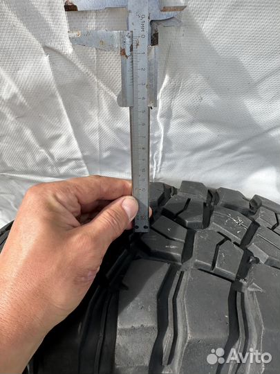 Bfgoodrich Mud-Terrain T/A KM3 265/75 R16
