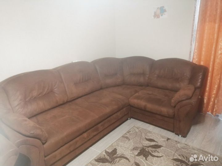 Продам угловой диван