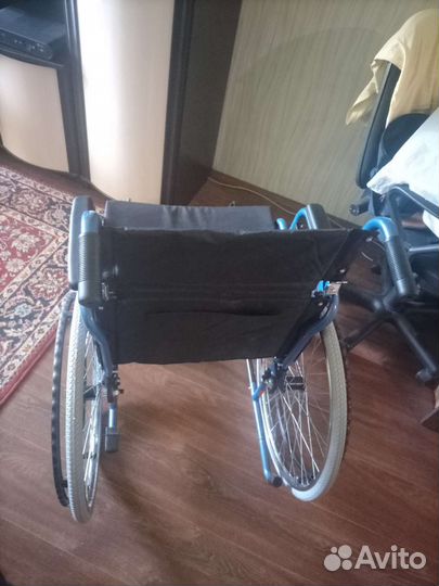 Коляска инвалидная Новая складная