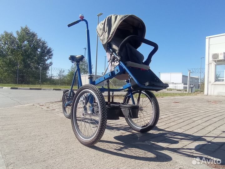 Велосипед с детским креслом (велоколяска)
