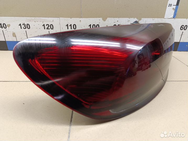 Фонарь задний левый VW Scirocco 2008