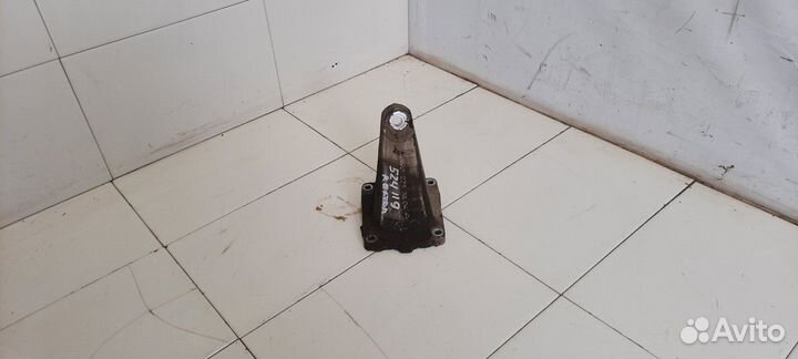 Кронштейн опоры двигателя левый (SsangYong Rexton)