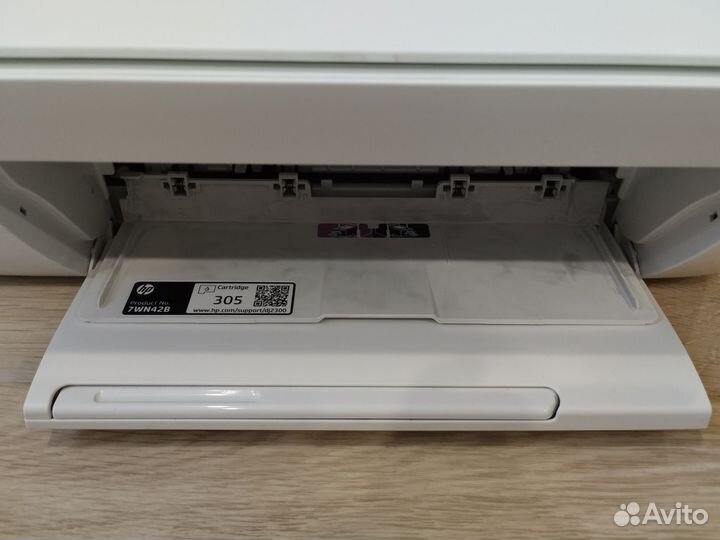 Цветной лазерный принтер HP Desk Jet 2320