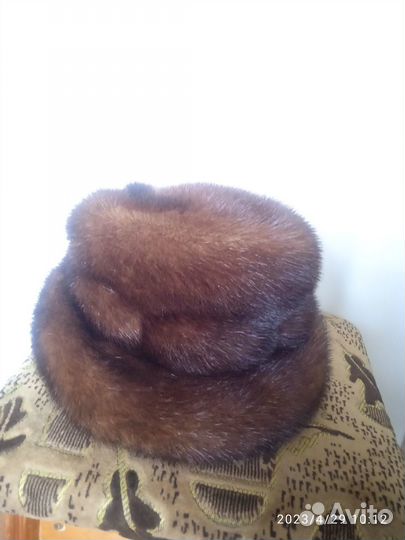 Шапки норковые 2штуки