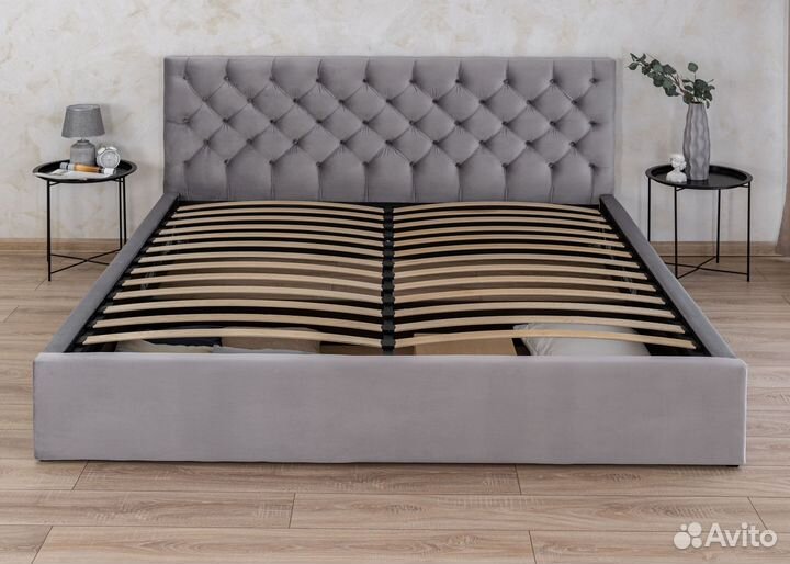 Кровать двуспальная