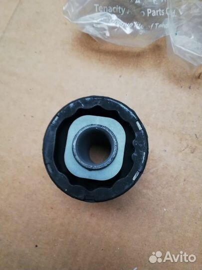 Сайлентблок рычага Tenacity Mazda 3 B32H34300B