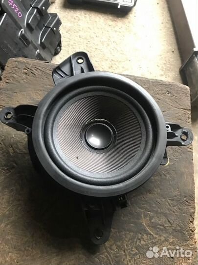 Динамик дверной передний левый Volvo Xc70 2005