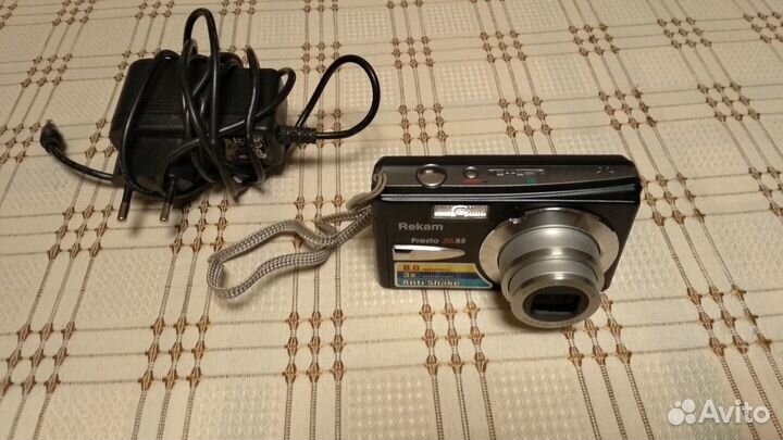 Компактный фотоаппарат