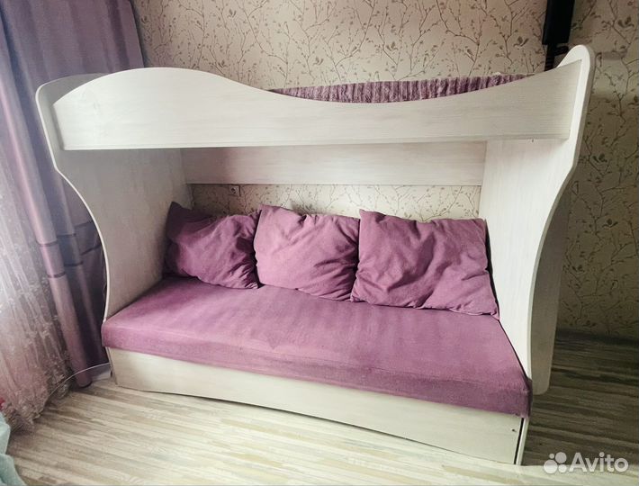 Двухъярусная кровать с диваном бу