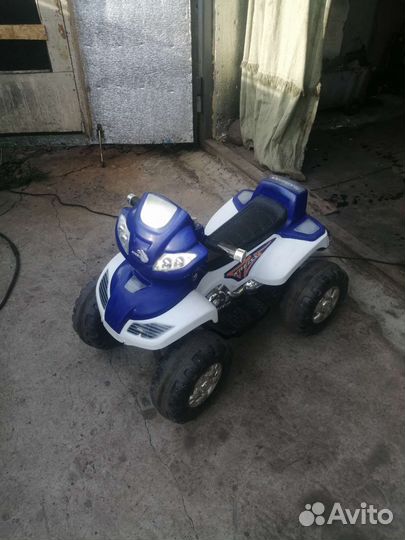 Детский квадроцикл на аккумуляторе бу
