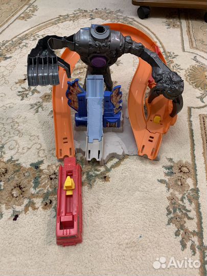 Трек hot wheels робот горилла