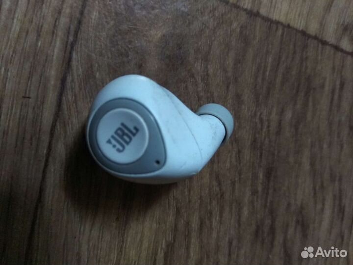 Наушник блютус JBL правый