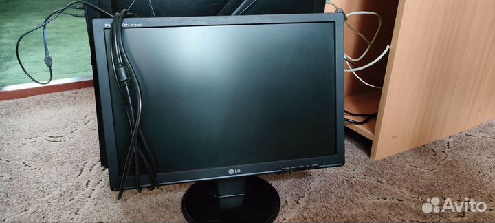 Монитор LG Flatron W1942S