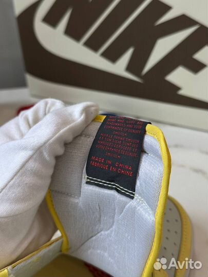 Кроссовки Nike air jordan 1 travis scott canary